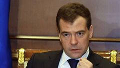 Medvedv chce v Rusku zruit letn as, shn argumenty
